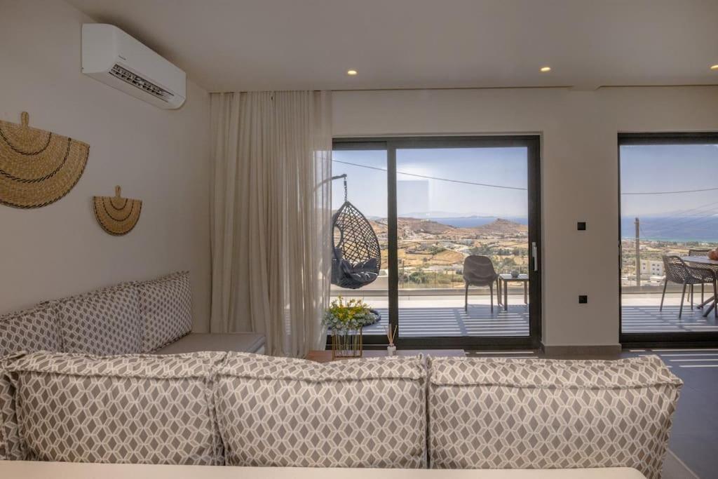 Pearl Suites And Villa Tinos ภายนอก รูปภาพ