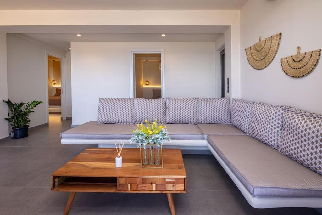 Pearl Suites And Villa Tinos ภายนอก รูปภาพ