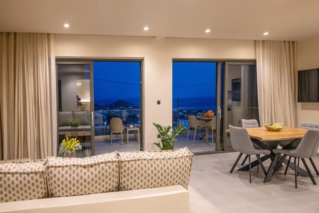 Pearl Suites And Villa Tinos ภายนอก รูปภาพ