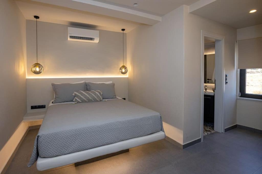 Pearl Suites And Villa Tinos ภายนอก รูปภาพ