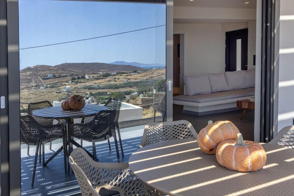Pearl Suites And Villa Tinos ภายนอก รูปภาพ