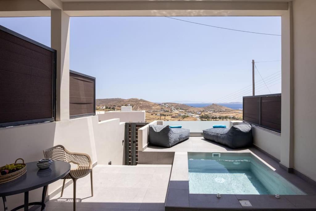 Pearl Suites And Villa Tinos ภายนอก รูปภาพ