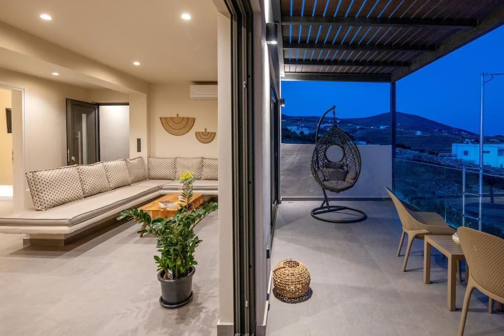 Pearl Suites And Villa Tinos ภายนอก รูปภาพ