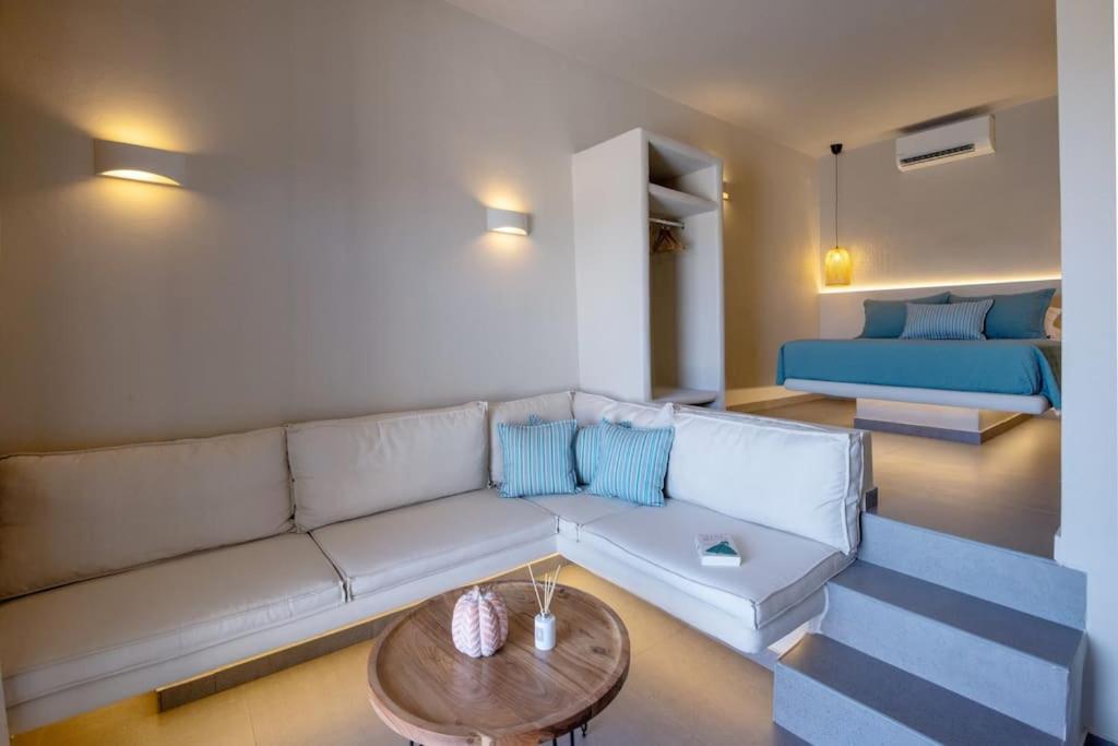 Pearl Suites And Villa Tinos ภายนอก รูปภาพ